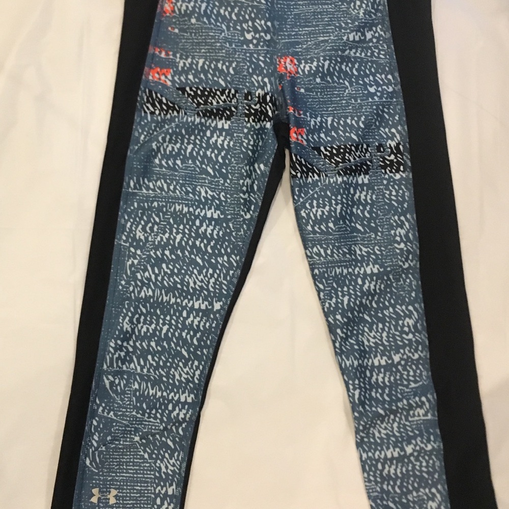 womens under armour heat gear size S M /C $40 NWT